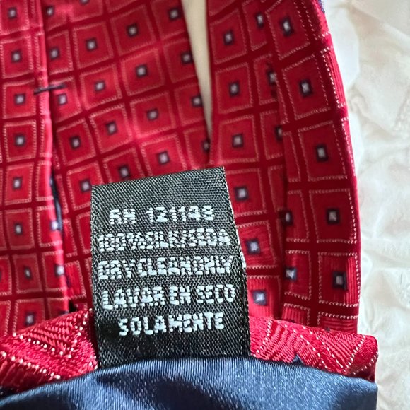 US Polo Association Red Geometric Silk Tie - Picture 4 of 4